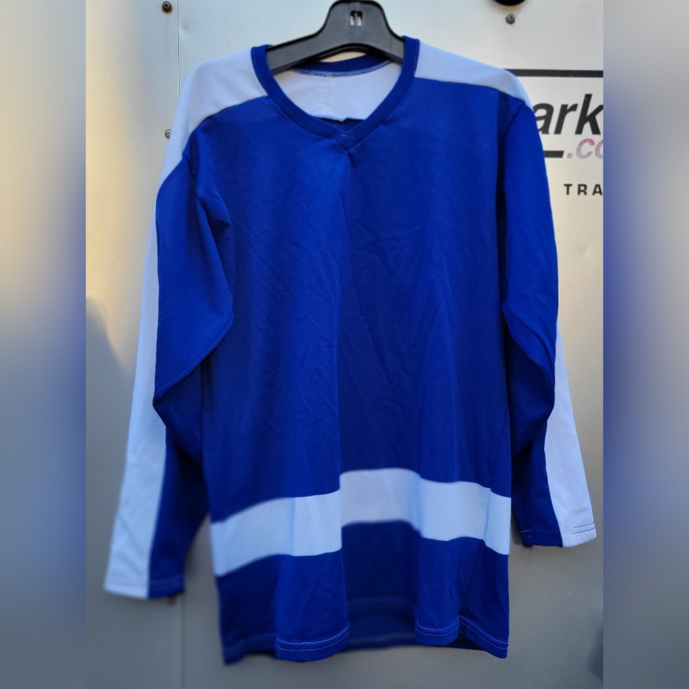 Vintage hockey blue and white practice jersey size L approx